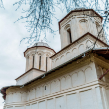 Lacasuri de Cult Hai La Valcea