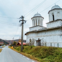 Lacasuri de Cult Hai La Valcea
