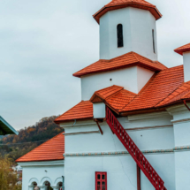 Lacasuri de Cult Hai La Valcea
