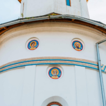 Lacasuri de Cult Hai La Valcea