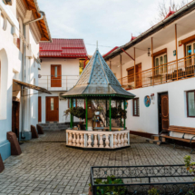 Lacasuri de Cult Hai La Valcea