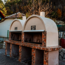 Lacasuri de Cult Hai La Valcea
