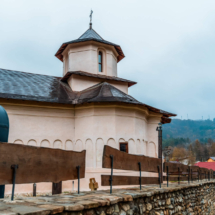 Lacasuri de Cult Hai La Valcea