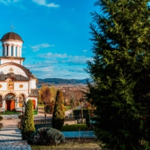 Schitul Troianu Hai La Valcea