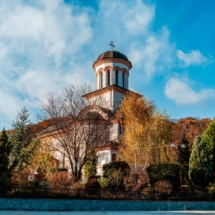 Schitul Troianu Hai La Valcea